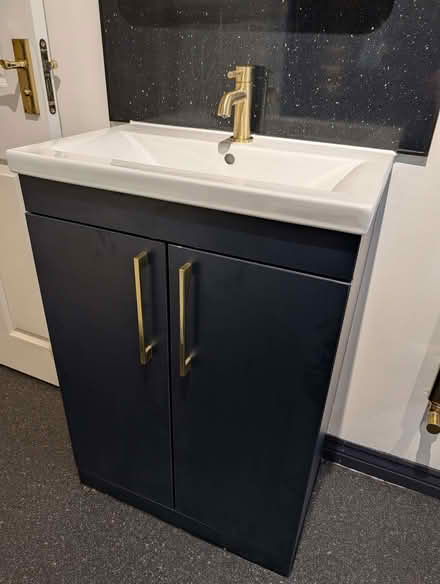 Photo of free Basin vanity unit (Carterton OX18) #3