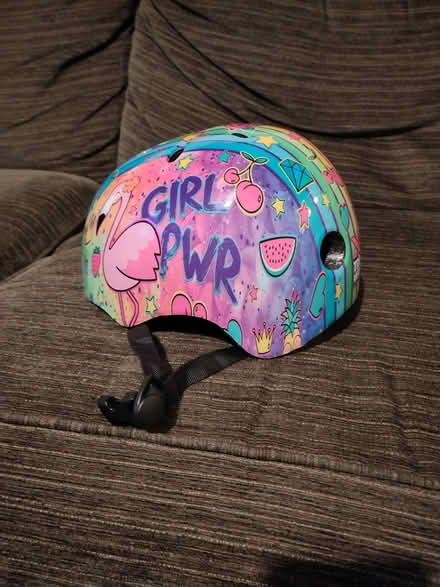 Photo of free Child's cycle helmet LS6 (Headingley LS6) #1