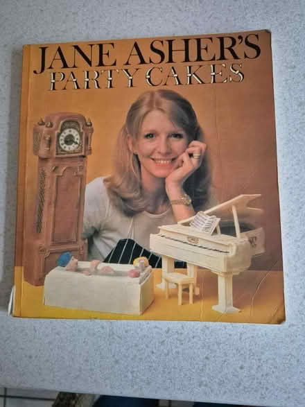 Photo of free Cake making and cookery books (Southampton SO18) #2