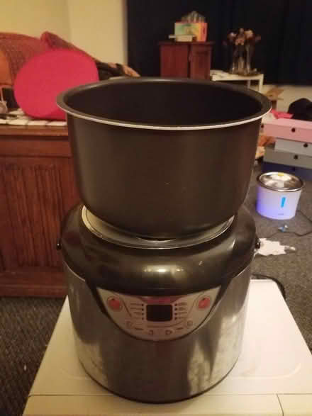 Photo of free rice cooker/slow cooker (G20 Glasgow Maryhill) #2