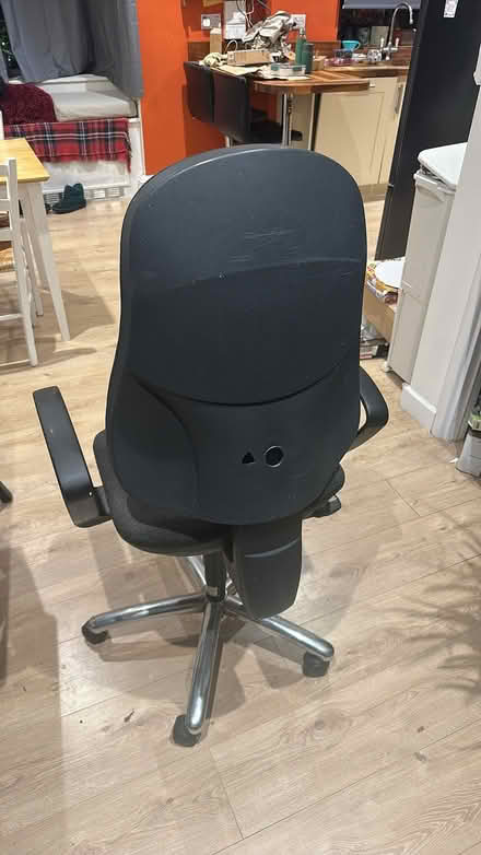 Photo of free Desk or gaming chair (Bradford on Avon BA15) #2
