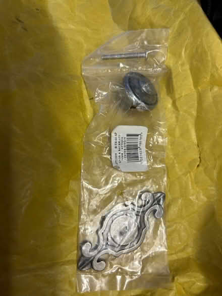 Photo of free Kitchen cupboard and drawer handles (Emmer Green (RG4)) #3