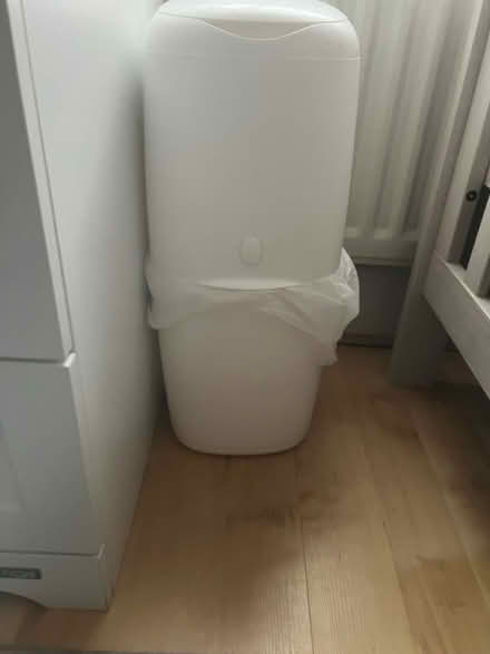 Photo of free Angelcare nappy bin (TW7) #1