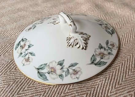 Photo of free Lid for Crown Staffordshire Christmas Rose Tureen (Gayton CH60) #1