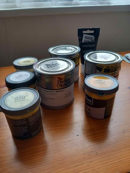 Photo of free A variety of 'tester pots' of paint (St Nicholas SG1) #1