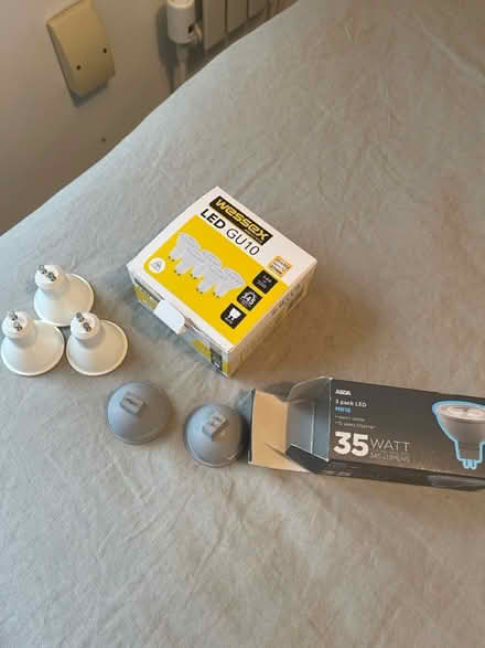 Photo of free GU10 & MR16 lightbulbs (SW17 8JA) #1