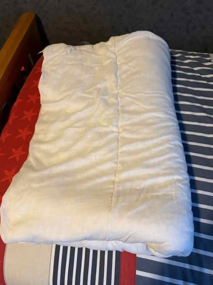 Photo of free 4.5 tog slientnight single quilt (Batley WF17) #1
