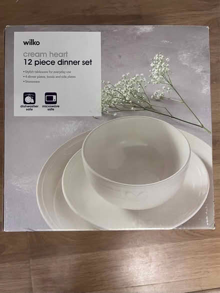 Photo of free White Dinner Set (Keswick) #1