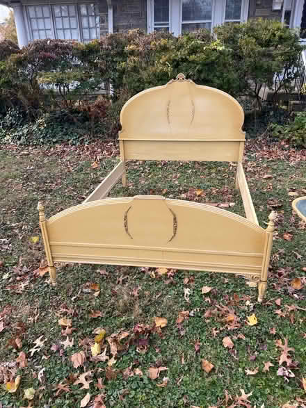 Photo of free Curb Alert - Full Bedroom Set (Drexel Hill) #1