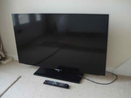 Photo of free 37" Samsung TV (Woodley RG5) #1