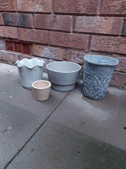Photo of free Selection of indoor pots (Hereford, Belmont) #1