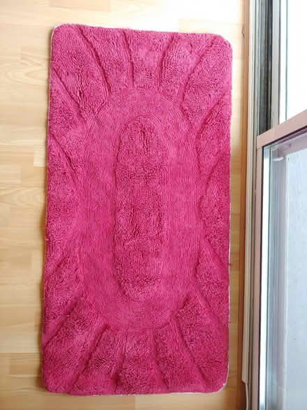 Photo of free 2 Machine washable cotton rugs (Eglinton-Lawrence) #4