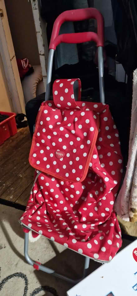 Photo of free Shopping trolley (Coppice HP20) #1