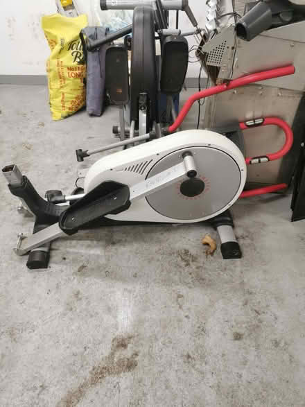 Photo of free Exercise runner (TW19) #1