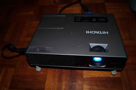 Photo of free PC/Laptop Projector (Pinkneys Green SL6) #1