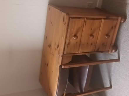 Photo of free Desk and chsir (S188XU) #1