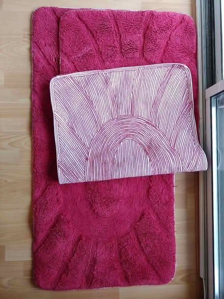 Photo of free 2 Machine washable cotton rugs (Eglinton-Lawrence) #1