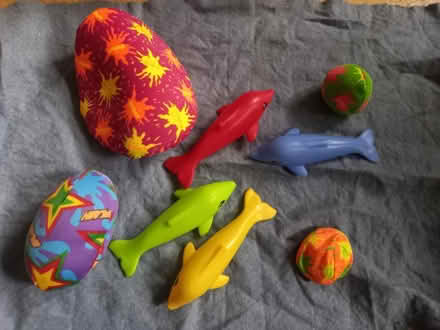 Photo of free Castle bucket and water toys (Camden NW1) #2