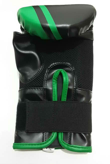 Photo of free Club Bag Mitt (Chapel Allerton LS7) #2