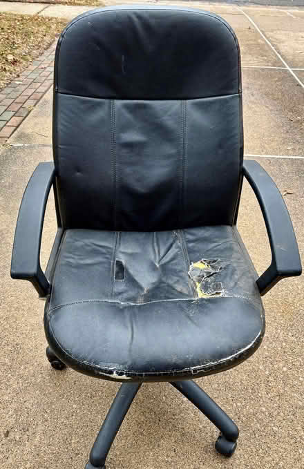 Photo of free Desk chair for parts or repair (NE A2) #1