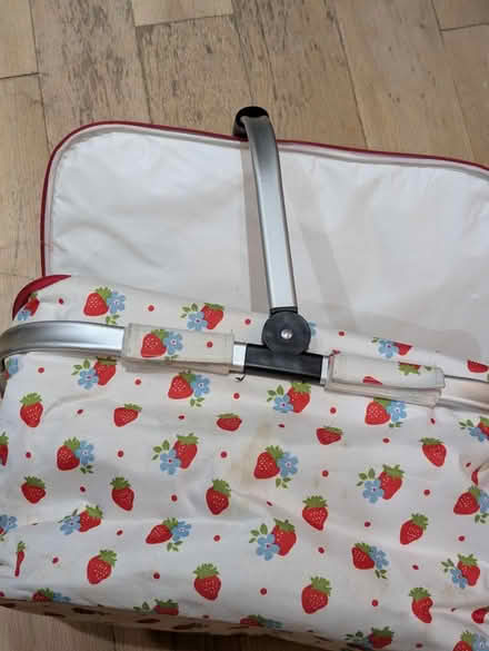 Photo of free Picnic Basket (L37) #1
