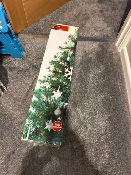 Photo of free christmas tree (UpperHale GU9) #1