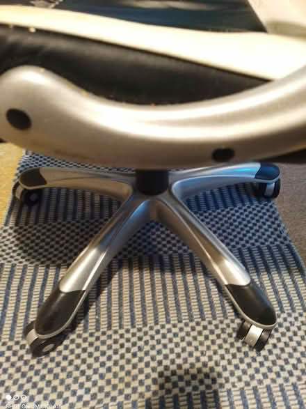 Photo of free Gaming Chair (Matlock DE4) #3