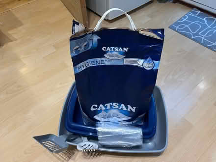 Photo of free Cat paraphernalia and food (Herne Hill SE24) #2