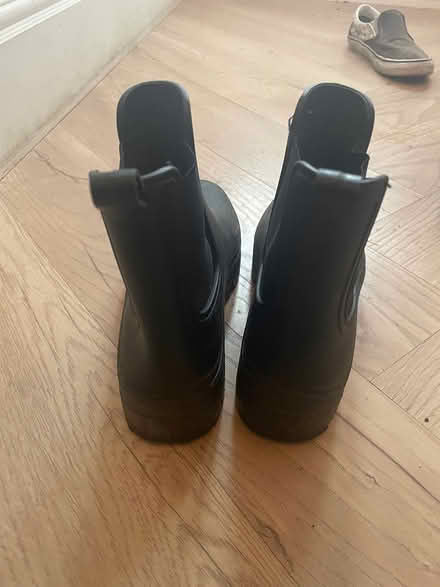 Photo of free Woman Black Size 5 Waterproof Shoes (Finchley Central, N3) #3