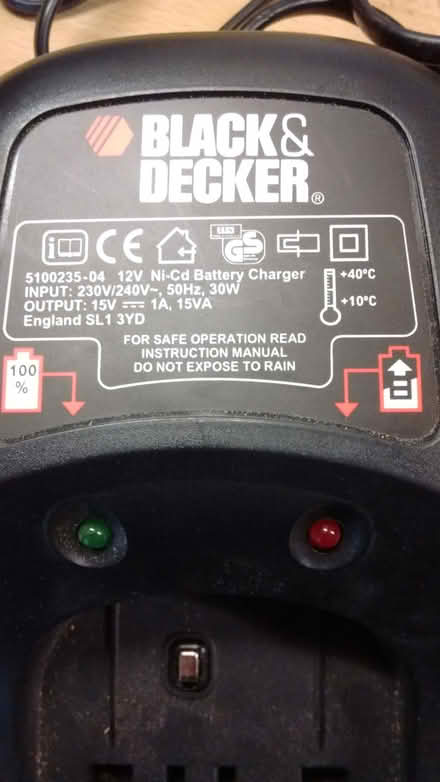Photo of charger for Black & Decker cordless drill (Shutford OX15) #1