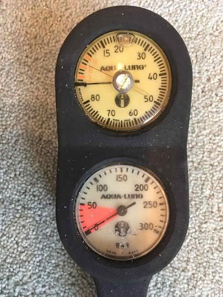 Photo of free Aqua Lung pressure gauge & compass (Probus) #2