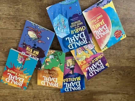 Photo of free Roald Dahl books (Repton DE65) #1