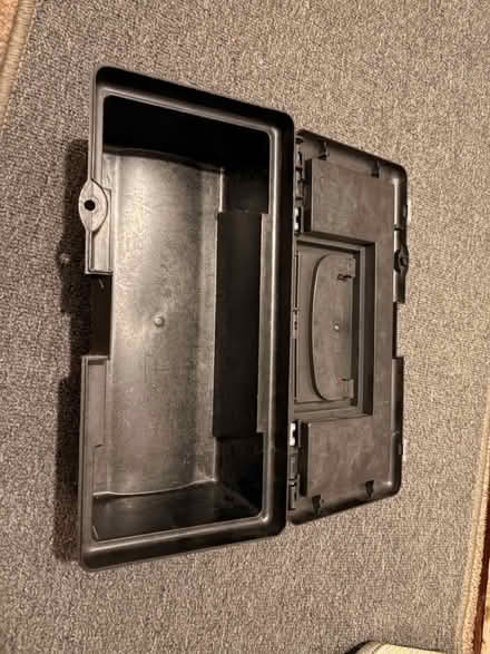 Photo of free Small plastic tool box (Twickenham TW1) #2