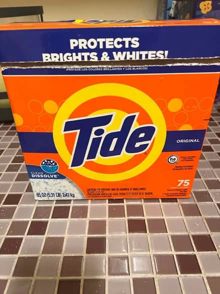 Photo of free Tide laundry Detergent (Las Palmas Park, Sunnyvalr) #1