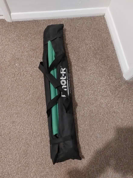 Photo of free Green screen background and stand (Kimblesworth) #3