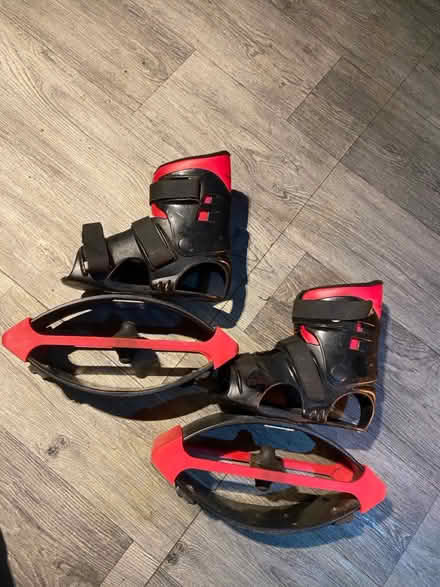 Photo of free Odd bits (Thringstone LE67) #2