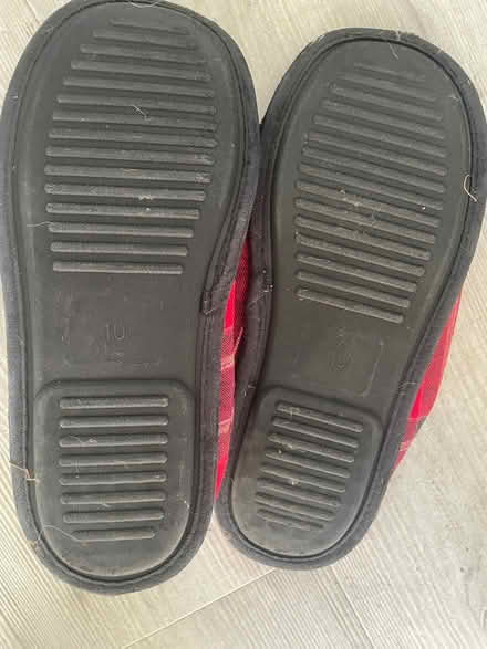 Photo of free Size 10 men’s slippers (Longbarn WA2) #2