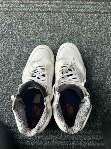 Photo of free Nike hi tops trainers size 9 men’s (Merstham RH1) #4