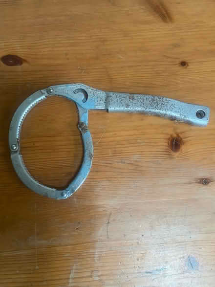Photo of free Metal Oil filter/ pipe gripper (St Just TR19) #2