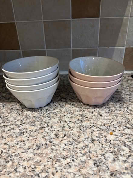 Photo of free 7 bowls from IKEA - 4 white and 3 pink (Poplars SG2) #1
