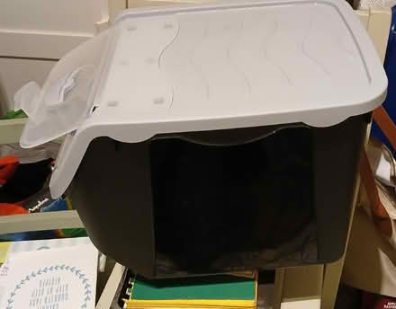 Photo of free Potato/vegetable storage container (South Croydon CR2) #2