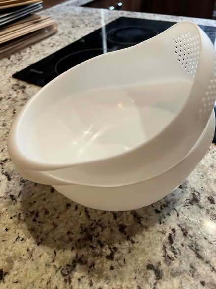 Photo of free Draining bowls (SW3) #1