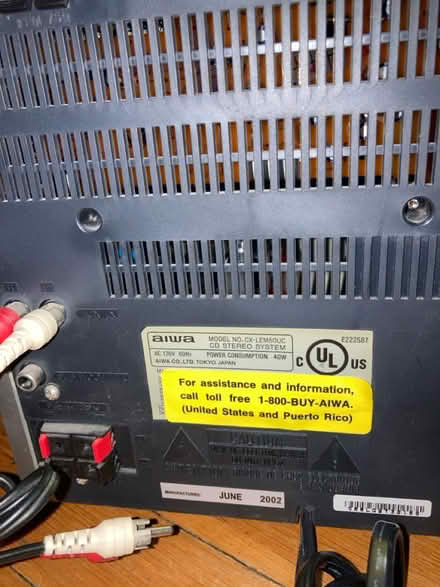 Photo of free Aiwa Stereo System w/Speakers (Mount Washington) #3