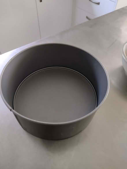 Photo of free New- loose base cake tin (Alresford CO7) #1