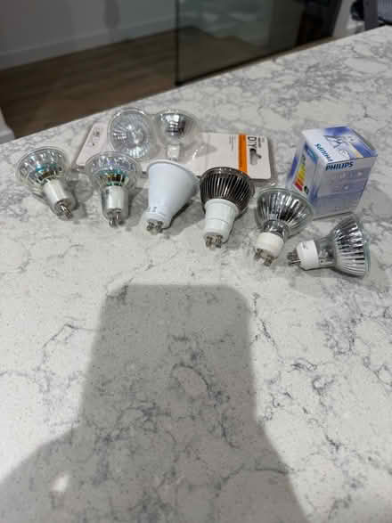 Photo of free GU bulbs (Horspath OX33) #2