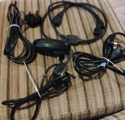 Photo of free Cables and stuff bonanza (Hatfield, AL10) #3