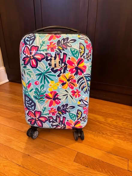 Photo of free Carry on suitcase (Tenleytown (DC)) #1