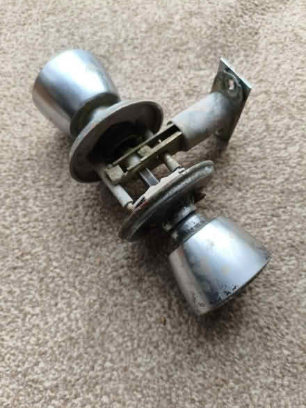 Photo of free Door handle with key lock (Jerrymoor Hill Finch RG40) #1