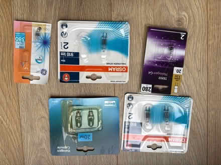 Photo of free G4 (12v) halogen bulbs unused (Tuplin Park TQ12) #1