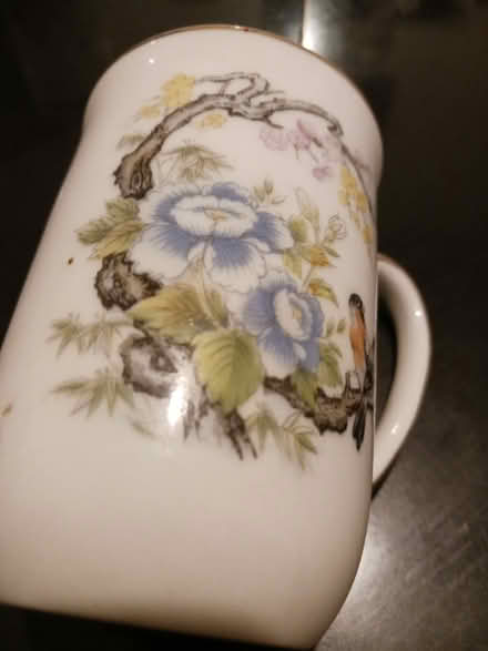 Photo of free vintage cups (60th cedar ave 19143) #1